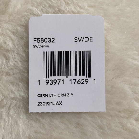 Coach Wristlet in SV/Denim Style F58032 - Picture 6 of 7